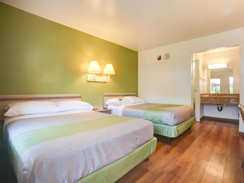 Motel 6-Elkton, Md Bagian luar foto